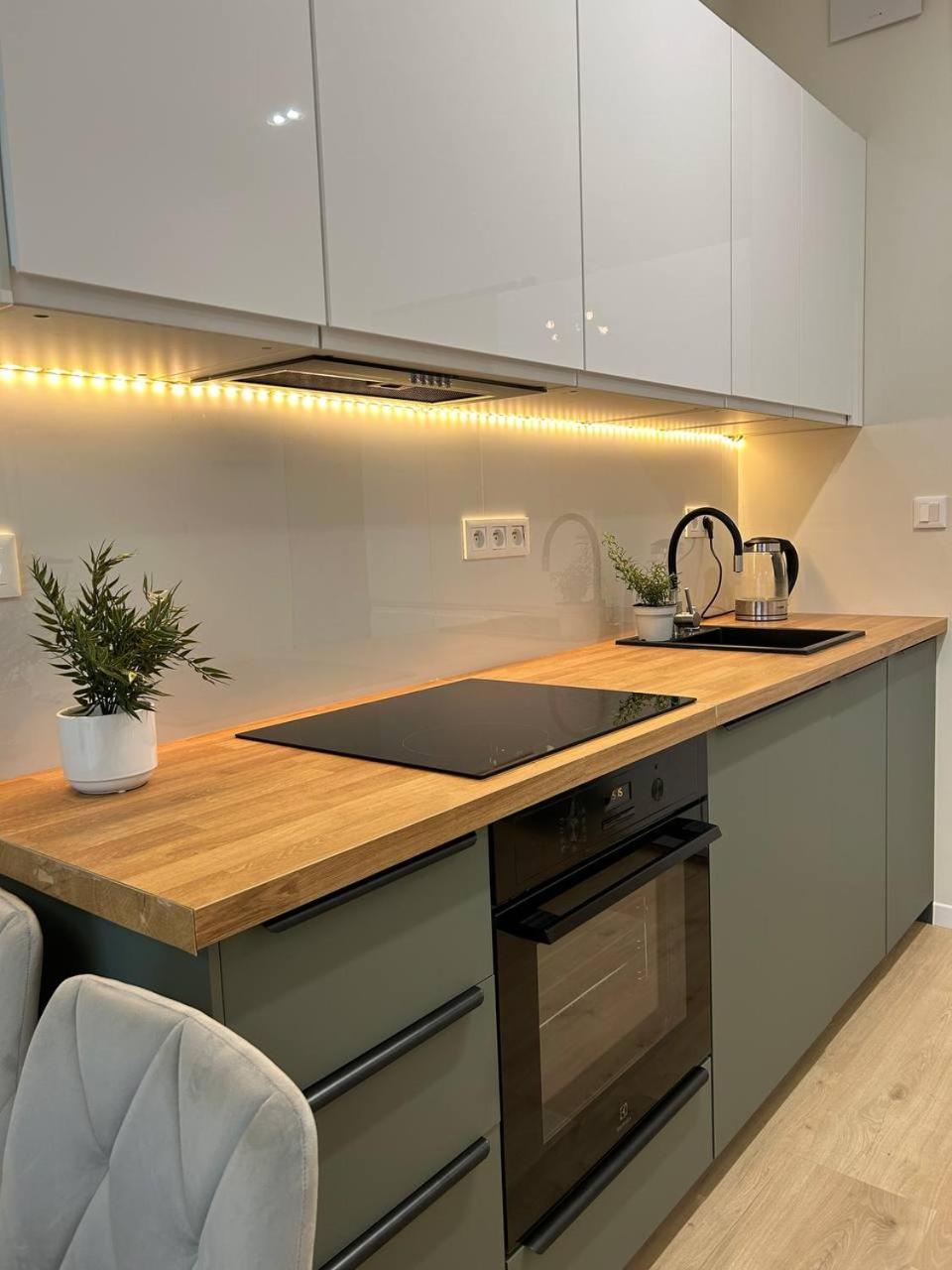 Warsaw Airport Apartment Extérieur photo